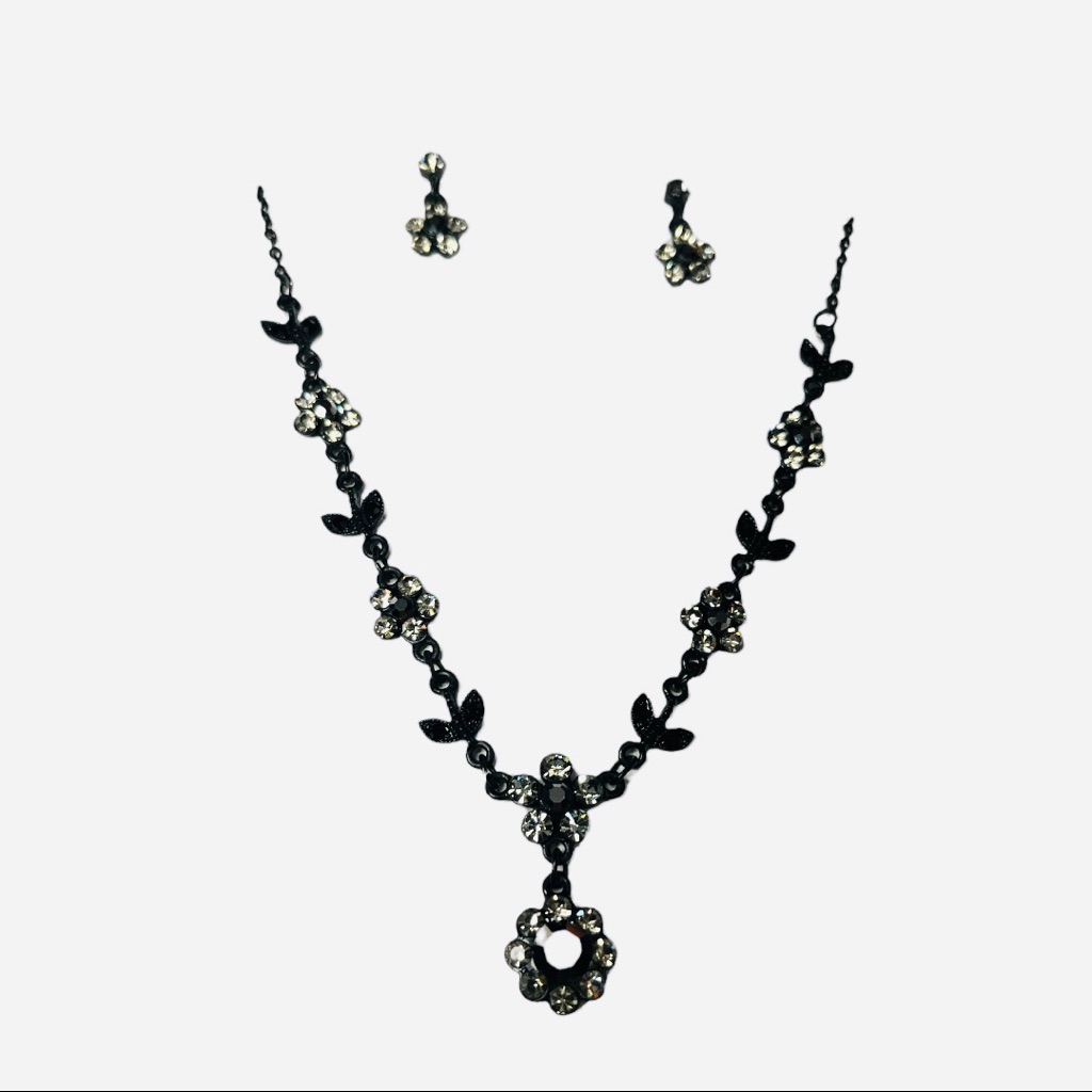 Beautiful! Austrian Crystal Necklace Earrings Set
